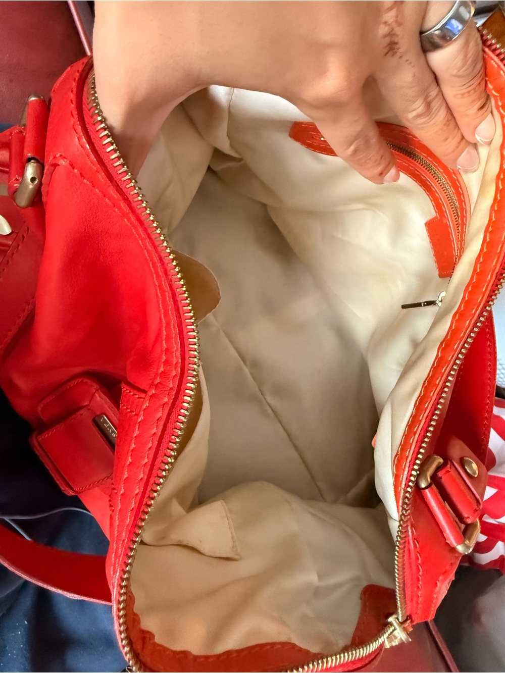 Red Leather Shoulder Bag with Gold Accents - Versace - Picture 5 of 5